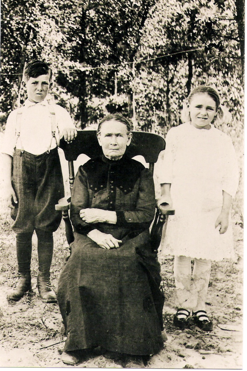 Nancy Brisco Frazier with Bert and Ettie Belle Harris Family Locket